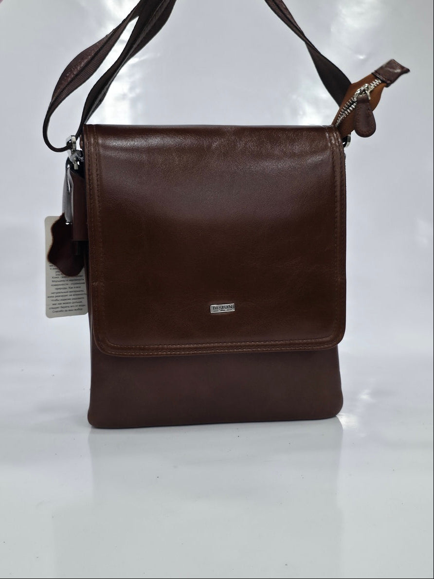 Hakiki Deri Erkek Omuz Çantası – Klasik ve Şık Tasarım