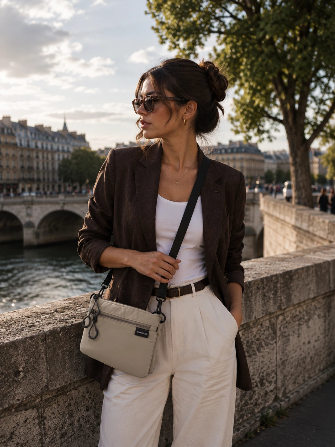 Sanmorris Bej Mini Çok Bölmeli Su Geçirmez Çapraz Çanta