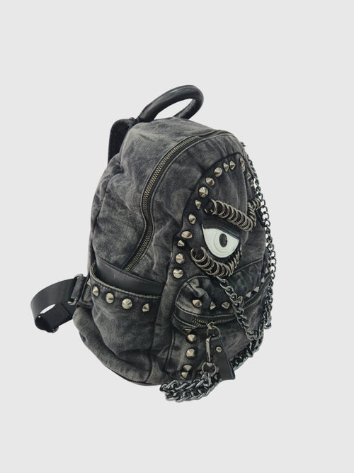 Göz Desenli Zımbalı Kadın Sırt Çantası – Füme Denim Punk Tasarım