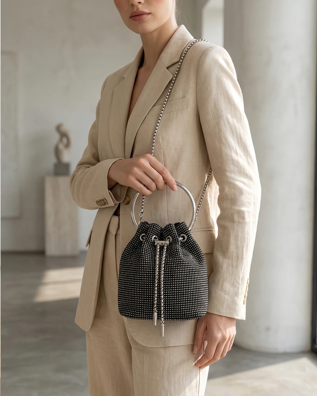 Siyah Kulplu Abiye Çanta